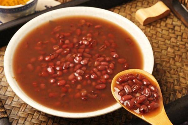 怎么吃红豆杉果子，可以做汤也可以煎水等