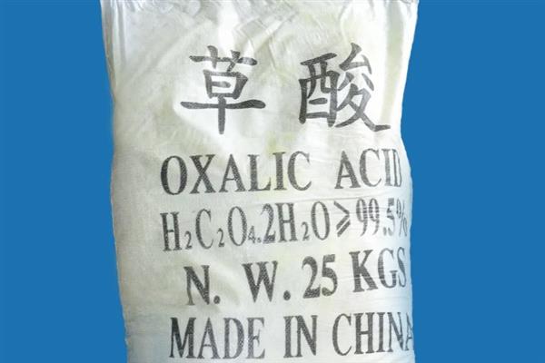 草酸在水产养殖中应该用多少，一般每亩鱼塘的草酸施用量应控制在0.5-1千克