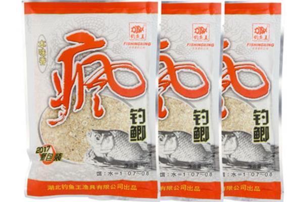 天下鲫饵料配方，通常可以和九一八野战篇、速攻2号等商品饵搭配使用