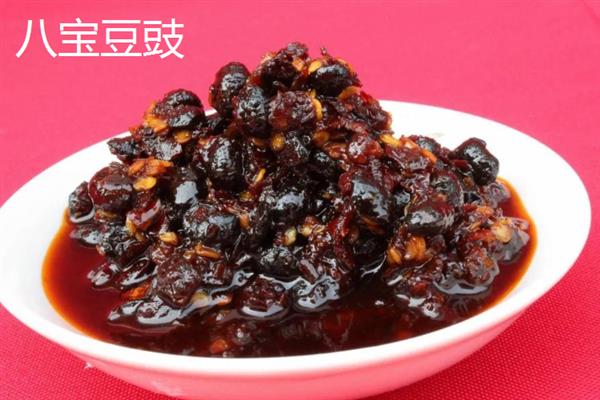 山东蒙阴县的特产，有蒙阴蜜桃、八宝豆豉等