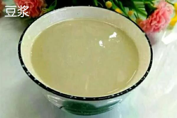 鱼苗的食物，豆浆、蛋黄、饼粉等种类均可饲喂