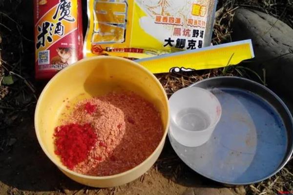 南极磷虾狂拉的简介，属于腥香型商品饵料