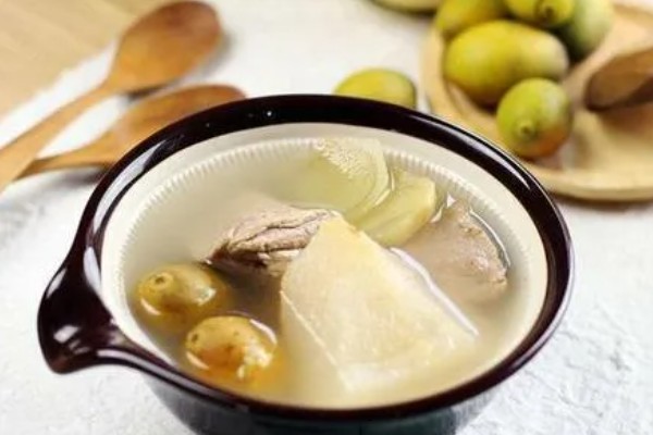 橄榄的成熟时间,一般在10月份左右