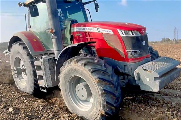 拖拉机冬季收车要注意什么,收车后要把冷却水放出来避免结冻