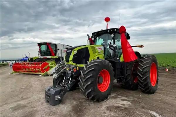 拖拉机冬季收车要注意什么,收车后要把冷却水放出来避免结冻