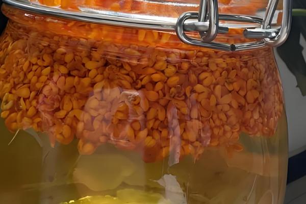 桂花酒如何制作,尽可能采摘新鲜的桂花