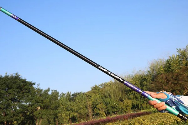 春天钓鲫鱼的技巧,早春要像冬季一样钓远、钓深