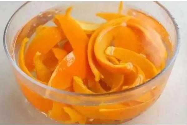 花土板结硬化如何处理，掺入粗砂和珍珠岩会变得疏松