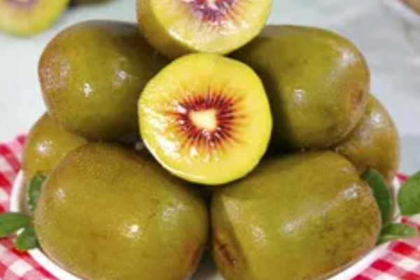 红心猕猴桃的价格,一斤需要6-12元左右