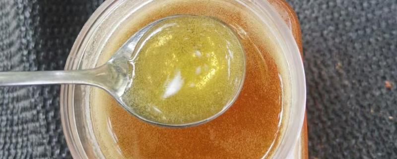 蜂蜜起白泡沫还可以吃吗，出现少许白泡沫可以吃