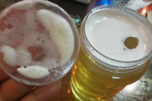 蜂蜜起白泡沫还可以吃吗，出现少许白泡沫可以吃