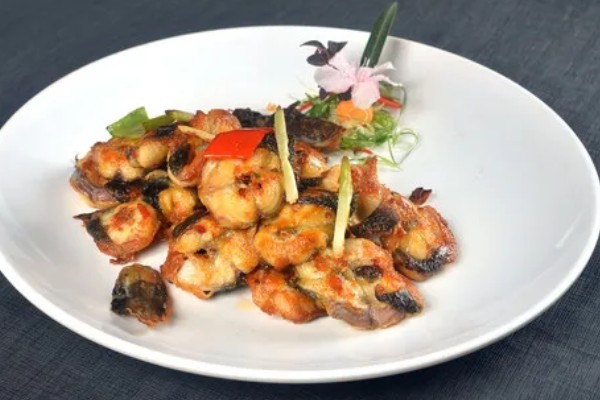 钳鱼的特点，身体较长且前部宽于后部