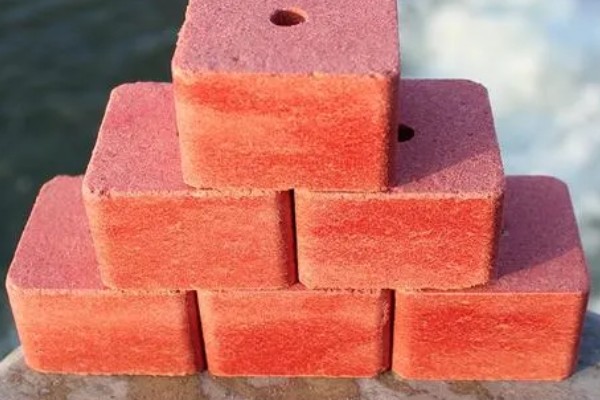 钓鲢鳙用什么方块饵料，可以用雾化状态的方块饵料