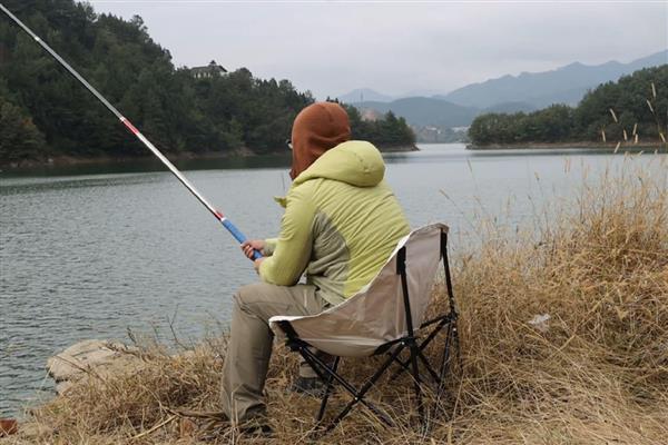 鲶鱼用什么钓，推荐蚯蚓、鸡肝等