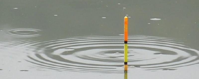 钓鲢鳙浮漂走水如何处理，可更换吃铅量大的浮漂
