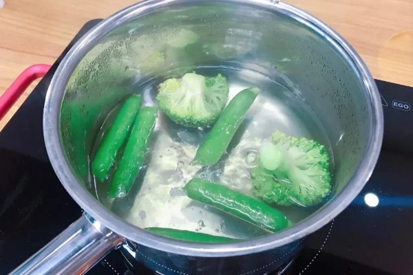 降低果蔬农药残留的方法，推荐以下4种方法