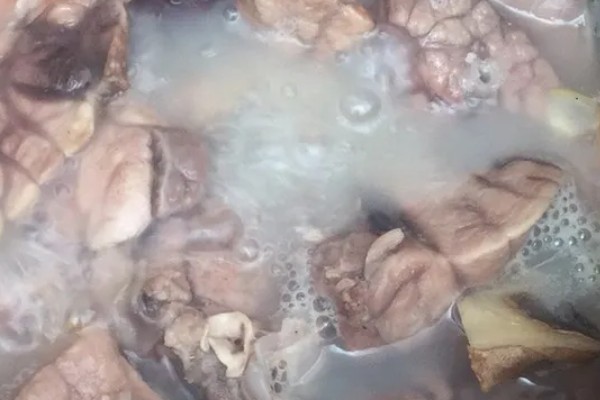高温能不能杀死猪肺里的细菌，细菌在高温环境中会死亡