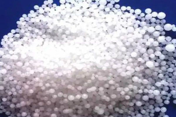 铵态氮肥的种类，常见硫酸铵、碳酸氢铵等类型