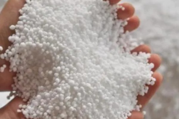 铵态氮肥的种类，常见硫酸铵、碳酸氢铵等类型