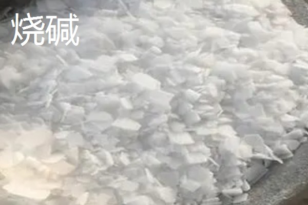 鸡圈消毒一般用什么，可以用生石灰、福尔马林等