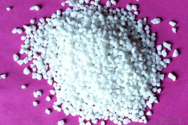 氮肥是什么肥料，是一种以氮元素为主的肥料