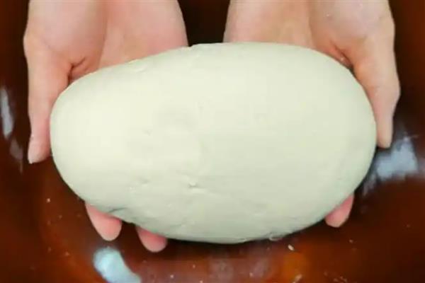 面粉如何发酵，先要和面