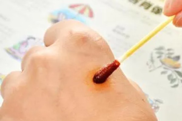 罗汉鱼会不会咬人，一般是不会咬人的