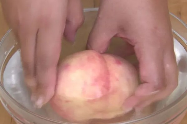 南汇水蜜桃的上市时间，主要集中在6-8月份