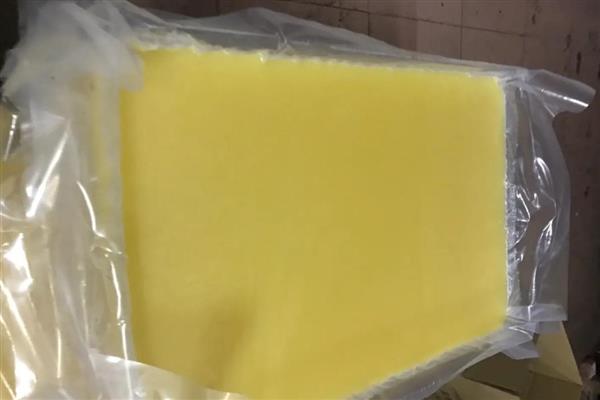 家禽脱毛蜡如何使用，首先要将其煮熔化