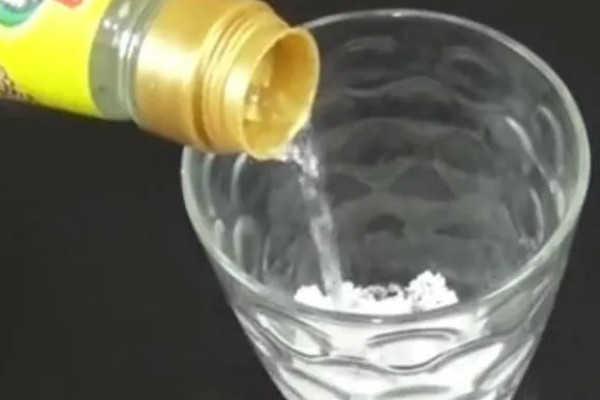 诱杀农业害虫的方法,可采取灯光诱杀、毒饵诱杀等方式