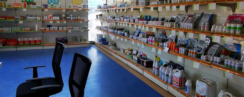 农药经营者应当具备的条件，营业场所不少于三十平方米