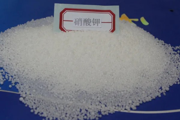 硝酸钾属于什么肥料，是化肥中的复合肥