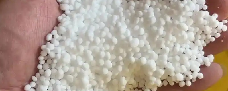 尿素施用注意事项，与碳铵不可混用