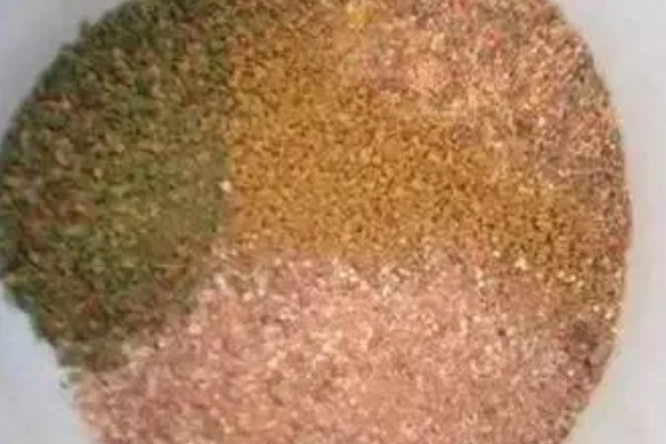 老鬼鱼饵怎么搭配，根据垂钓对象选择不同的饵料去配制