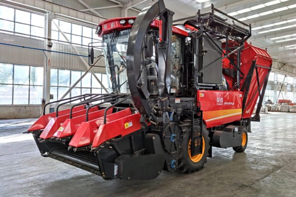 玉米收割机怎么使用,机器运转时不能排除故障