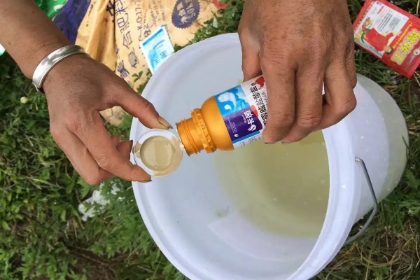 配制使用农药要注意什么，不能用污水、井水配药