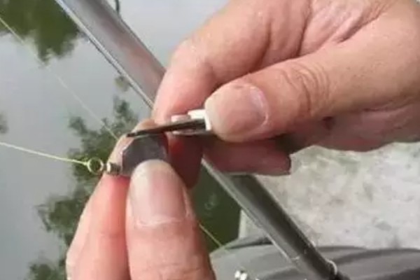 水库钓鱼选择哪种鱼竿，远投用海竿较合适