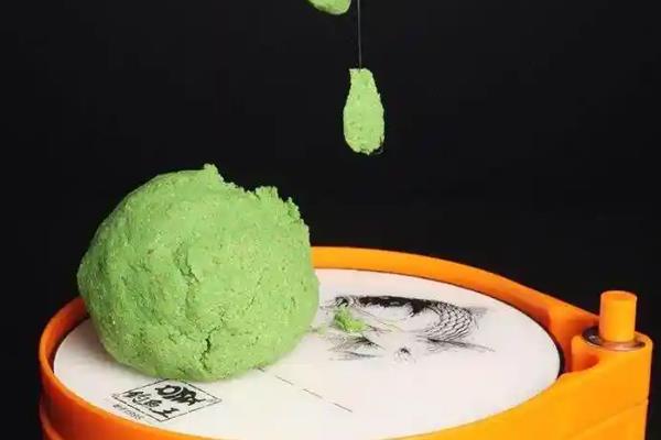 钓鳊鱼如何选择钓位,首选有沉底植物的敞水区