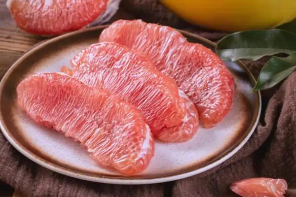兔子不能吃哪些水果,不能吃牛油果、柿子等