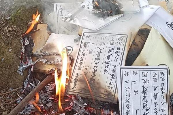 中元节是什么节,属于我国民间的鬼节